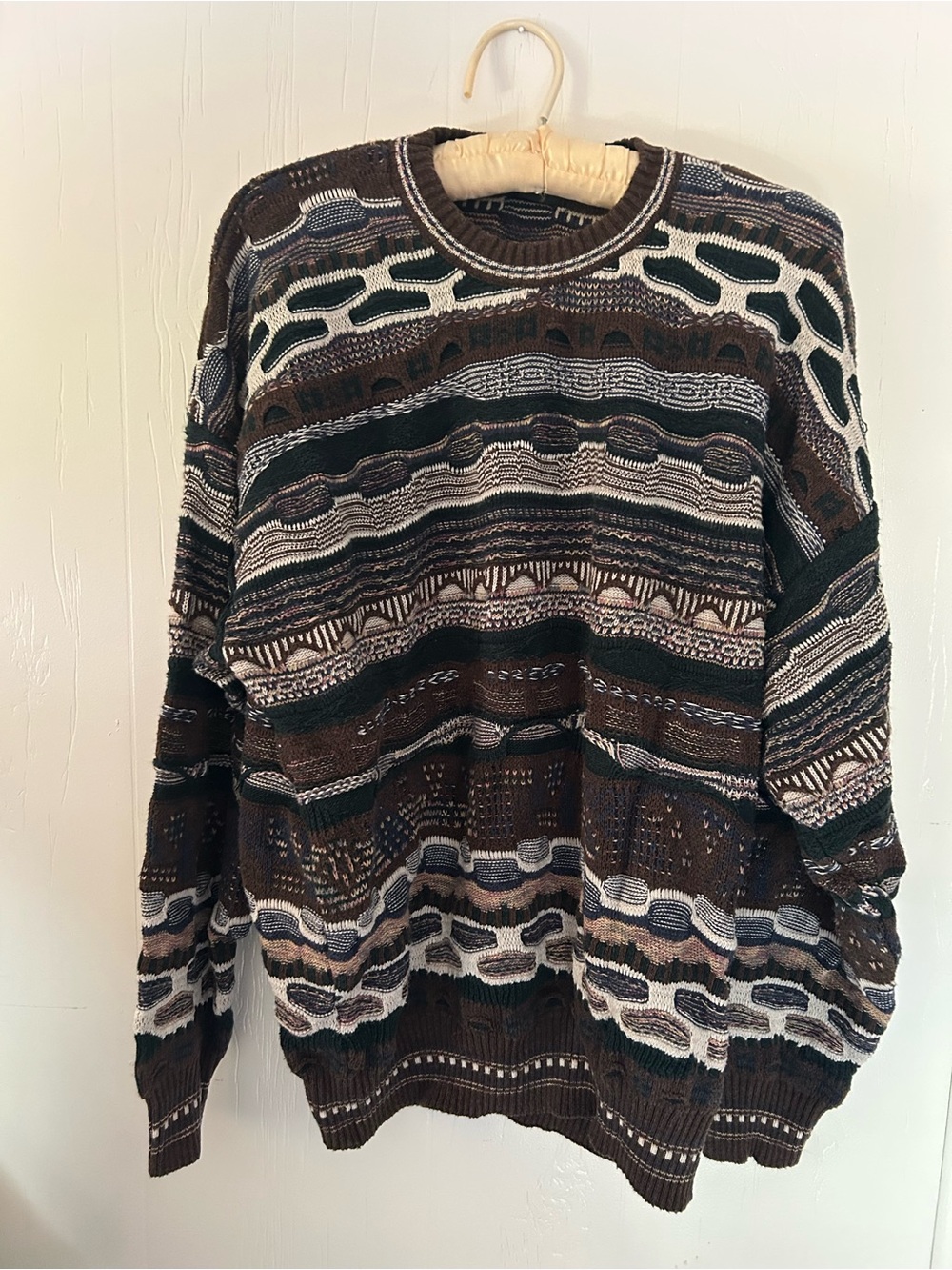 Textured Striped Crewneck Sweater in Brown & Dark Green
